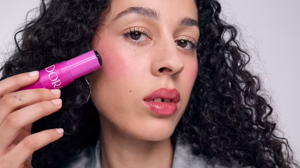 IsaDora lanserar Jelly Stick med svalkande känsla och 99 % naturliga ingredienser