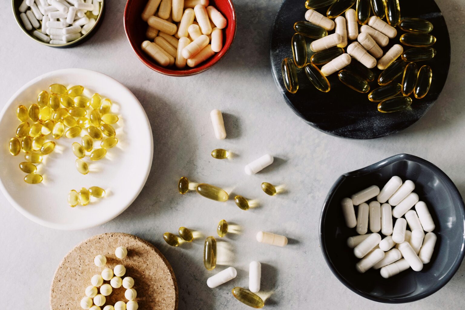 Beauty from Within: Den ultimata guiden till kosttillskott för hud, hår och naglar